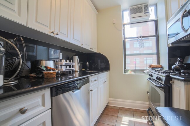 Building Photo - 200 West 90th Street