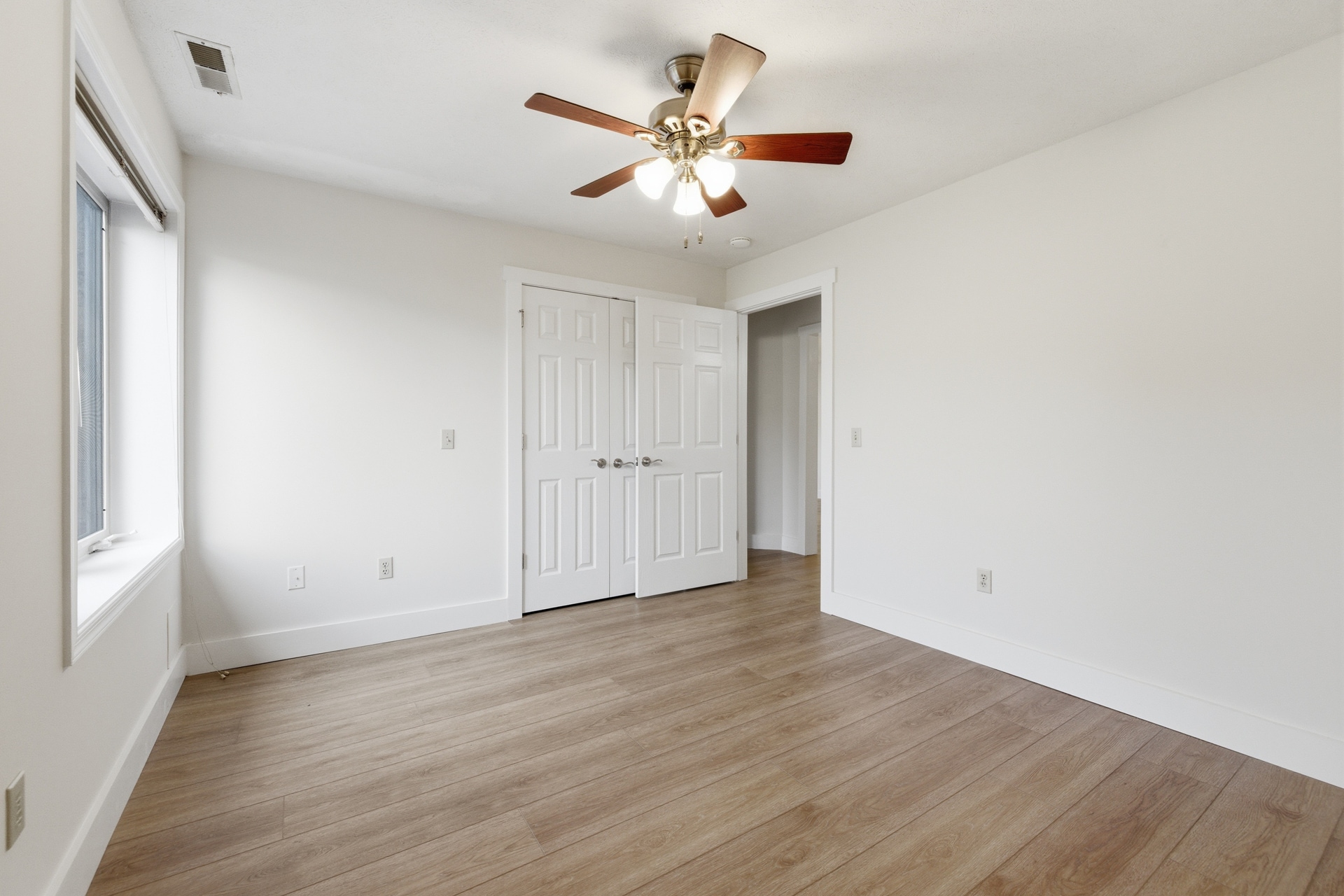 Building Photo - 1921 Ty Way Xing