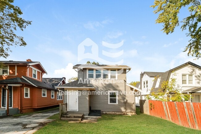 Building Photo - 6105 Swope Pkwy