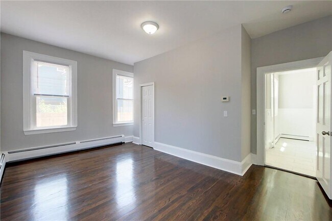 Building Photo - 41 Almy St
