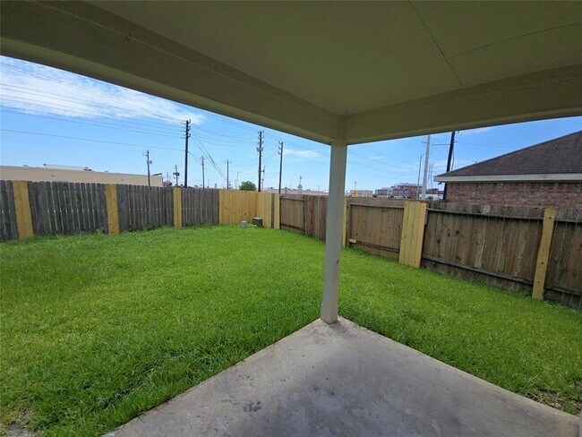 Building Photo - 1306 Squire Dr