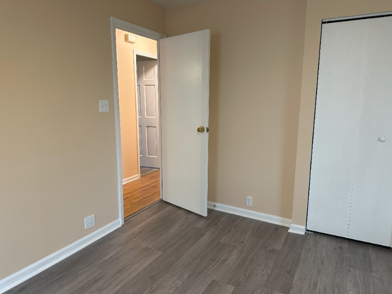 Building Photo - 508 Kenyon Ave