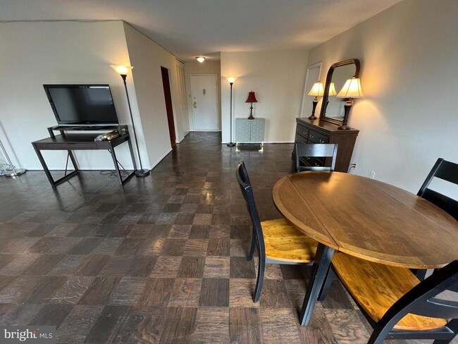 Building Photo - 11801 Rockville Pike