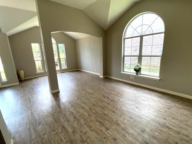 Building Photo - 3739 Norman Loop