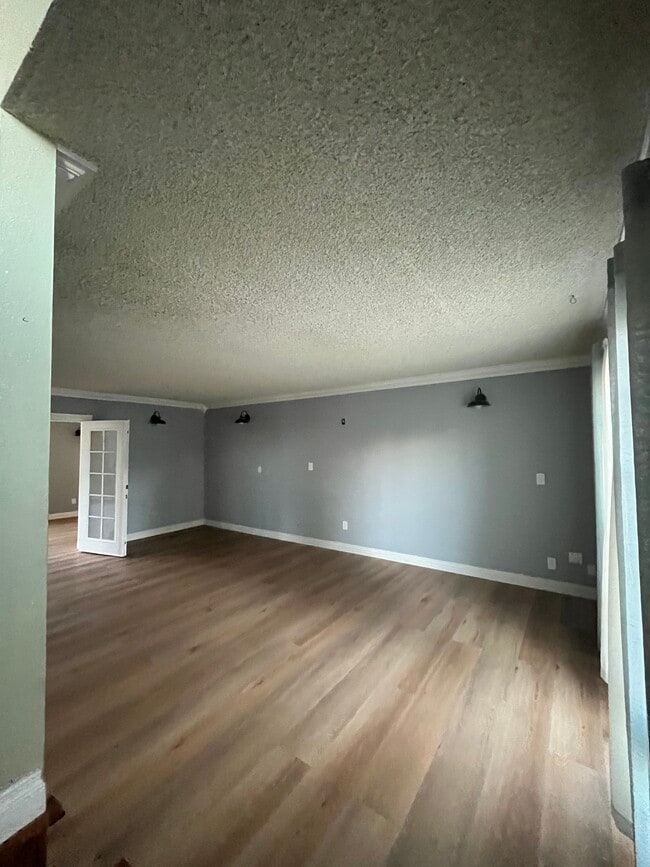 Building Photo - 22240 Wyandotte St