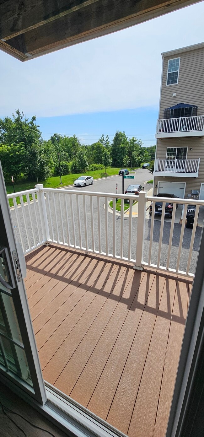 Building Photo - 5900 Whitehurst Ln