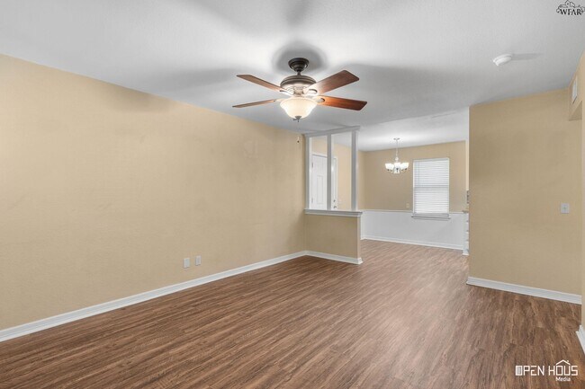 Building Photo - 1218 Glendora Dr