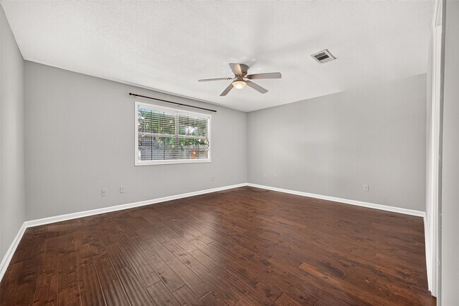 Building Photo - 6419 Paso Del Sol Dr