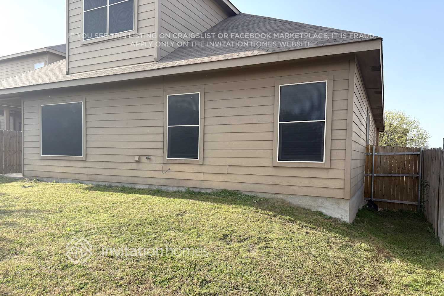 Building Photo - 805 Santa Rosa Dr