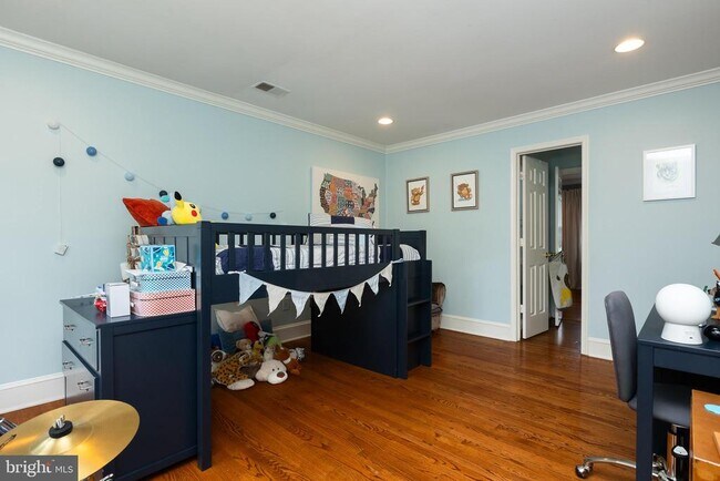 Building Photo - 8809 Saunders Ln