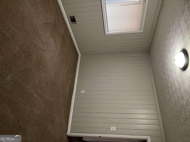 Building Photo - 5895 Jonesboro Rd