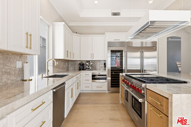 Building Photo - 1832 11th St