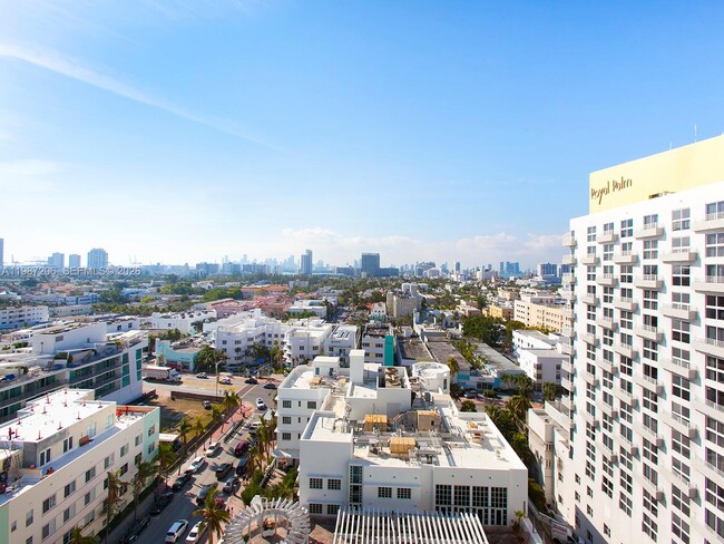 Building Photo - 1500 Ocean Dr