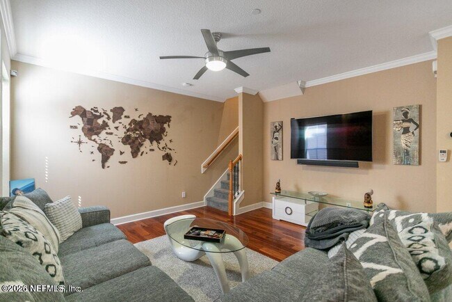 Building Photo - 6217 Eclipse Cir