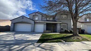 Building Photo - (APPLICATION PENDING) West Lancaster Home