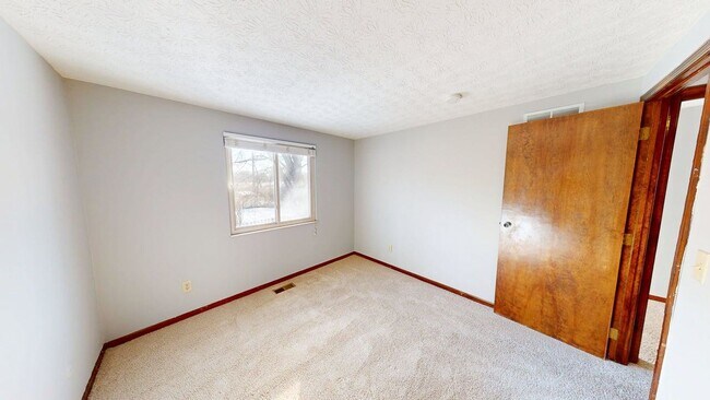 Building Photo - 3919 Quail Hollow Dr