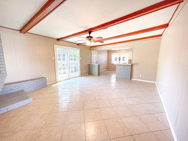Building Photo - 2815 Monticello Dr