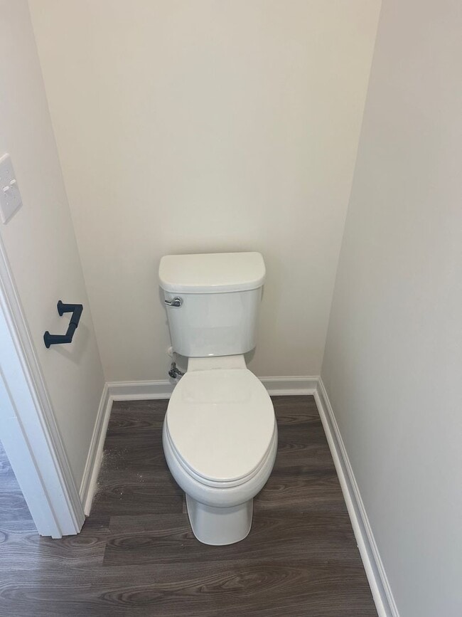 Building Photo - Brand new Townhome in Newton