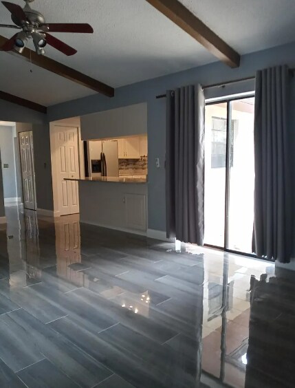 Building Photo - 839 Chickadee Dr
