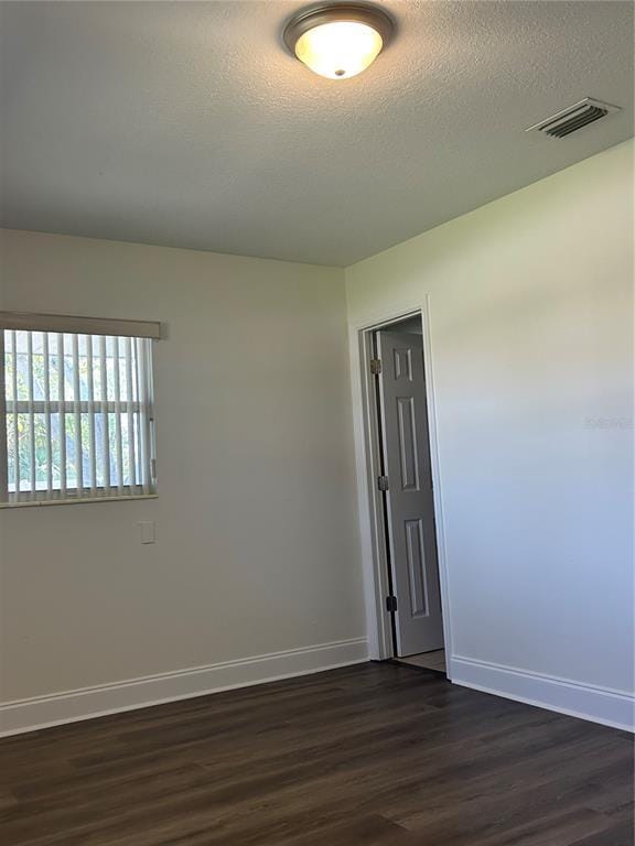 Building Photo - 4601 W Oakellar Ave