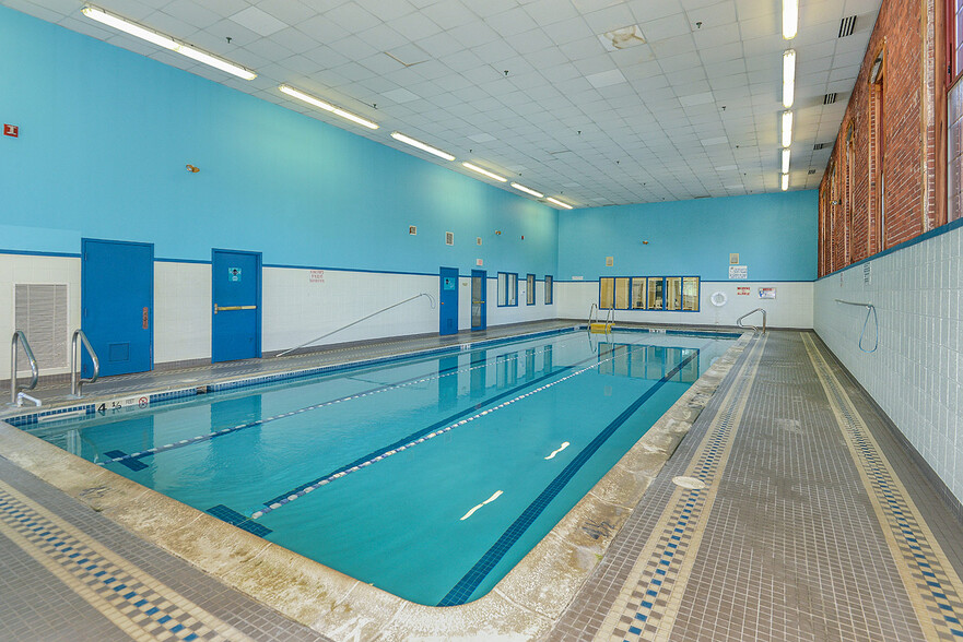 Indoor pool - Bigelow Commons