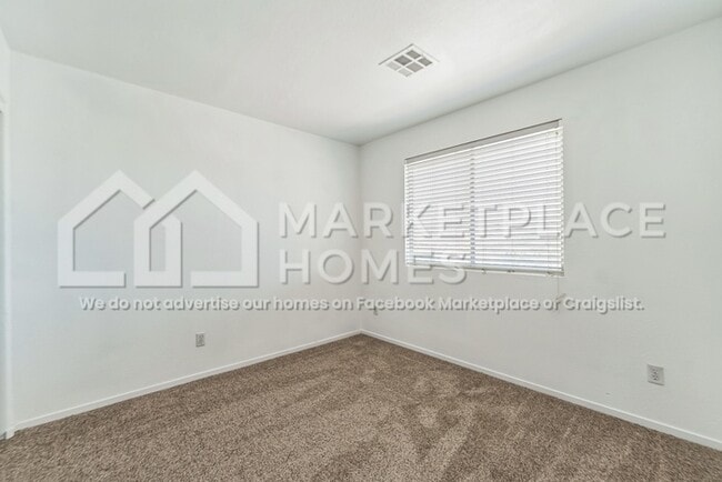 Building Photo - 9021 Iron Hitch Ave