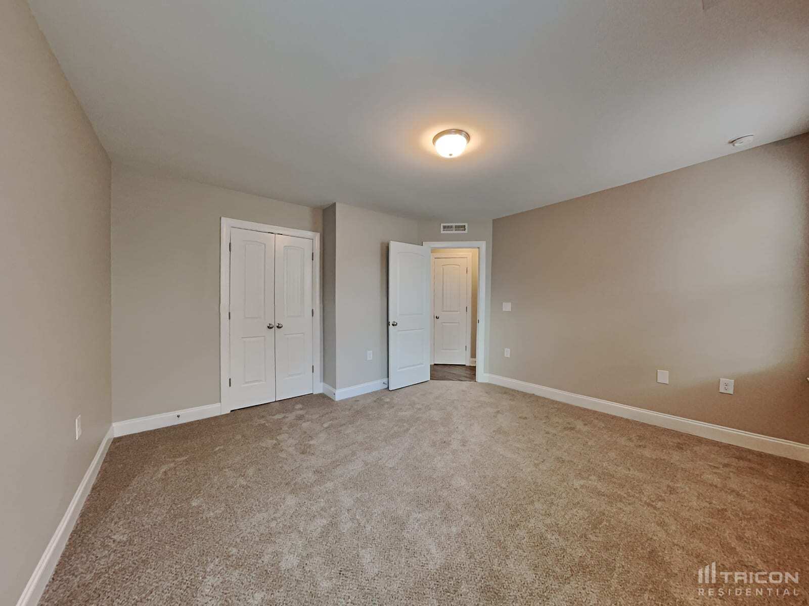 Building Photo - 98 W Falcon Ct