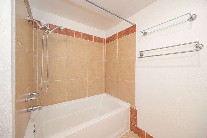 Building Photo - 8737 Lake Murray Blvd