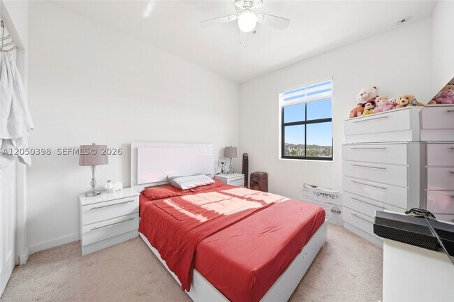 Building Photo - 24644 SW 118 Ct