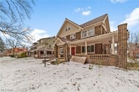 Building Photo - 867 East Blvd