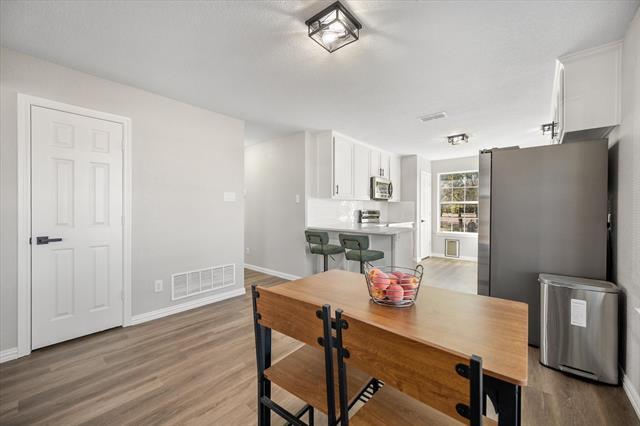 Building Photo - 1301 County Rd 705