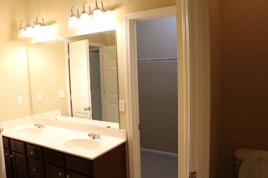 Building Photo - 11228 Snowy Owl Ln