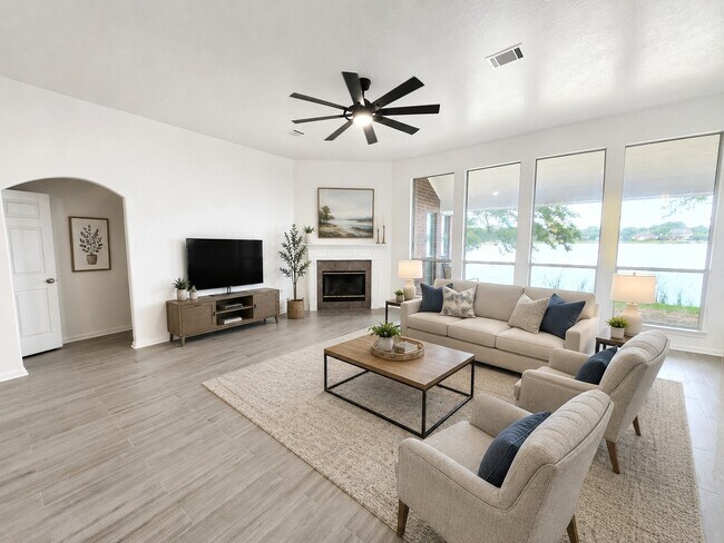 Building Photo - 4018 N Crystal Lake Cir