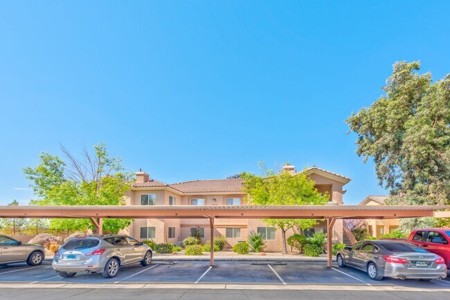 Building Photo - 1050 E Cactus Ave