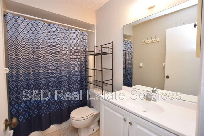 Building Photo - 1440 Ridge Lake Ct