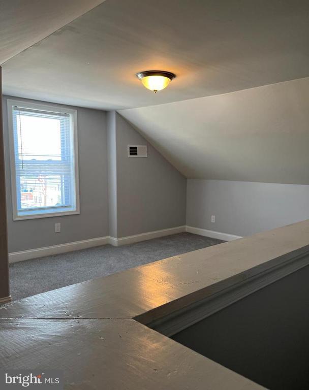 Building Photo - 436 Depot St