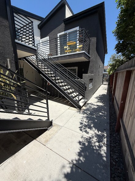 Building Photo - 4732 Bancroft St