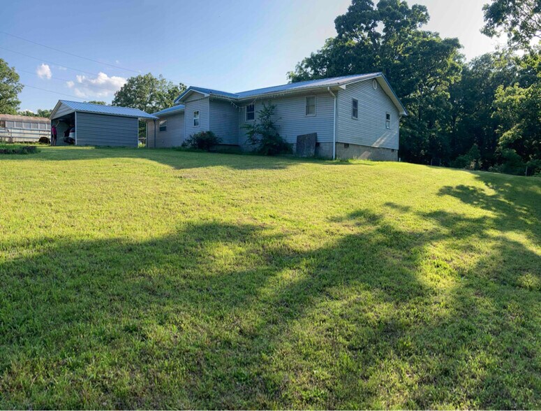 Building Photo - 26311 Samantha Ln