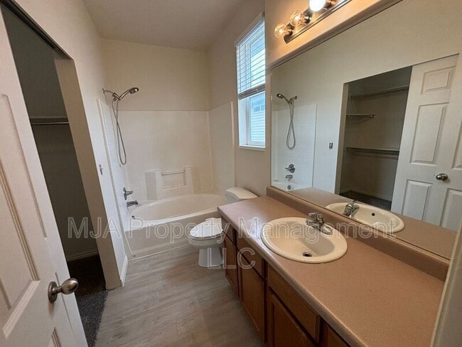 Building Photo - 212 Caleb Dr