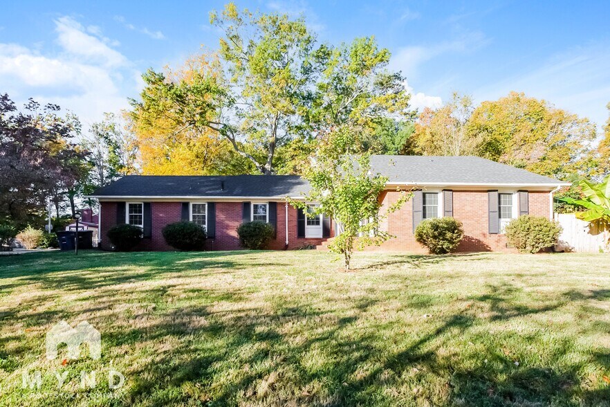Building Photo - 128 Brierwood Rd