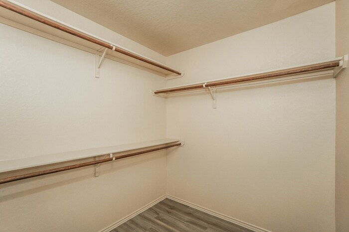 Building Photo - 2902 Aspen Mdw