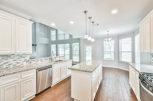 Building Photo - 18802 Half Volley Cir