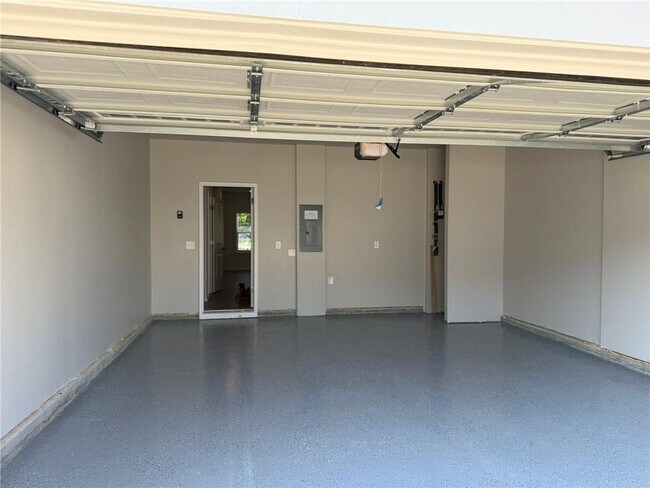 Building Photo - 1138 Chastain Dr