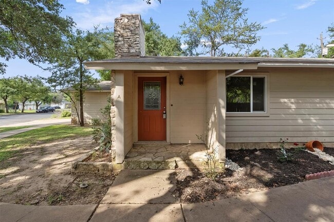 Building Photo - 11908 Broad Oaks Dr