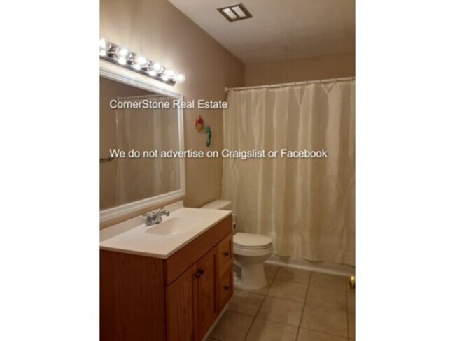 Building Photo - 7646 Brewster Pl
