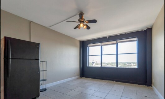 Building Photo - 311 W Ashley St