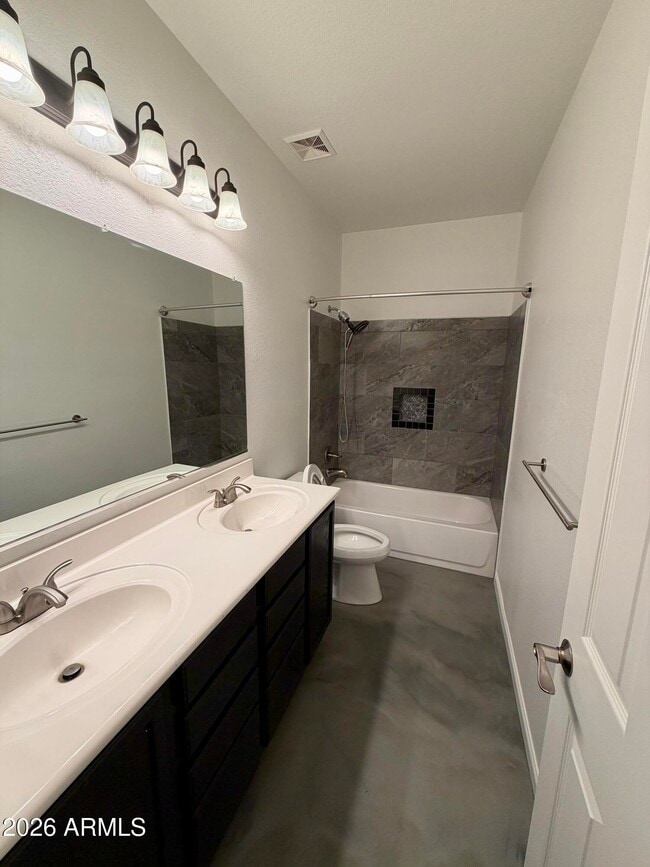 Building Photo - 4243 E Gleneagle Dr