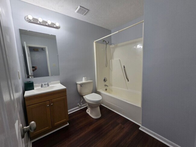 Building Photo - 6758 Seaford Dr