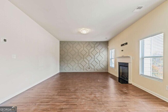 Building Photo - 3266 Cedar Crest Way