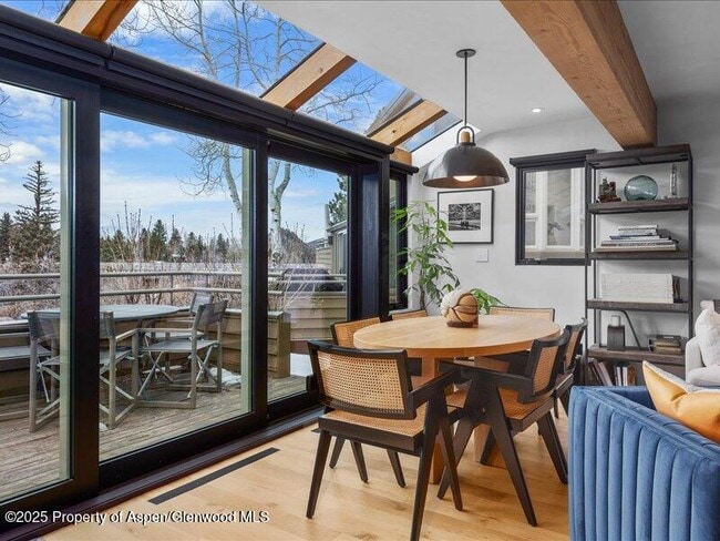 Building Photo - 100 N 8th St